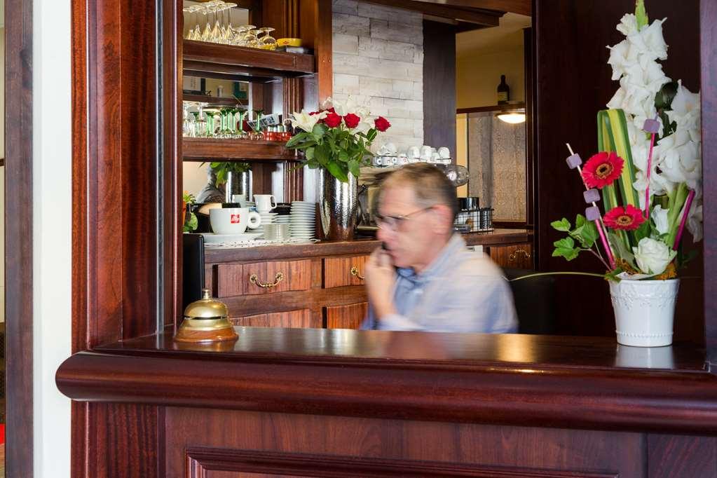 The Originals City, Hotel Du Chateau, بونتيفي المظهر الخارجي الصورة